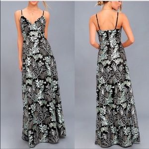 Lulu’s sea floral mermaid maxi dress